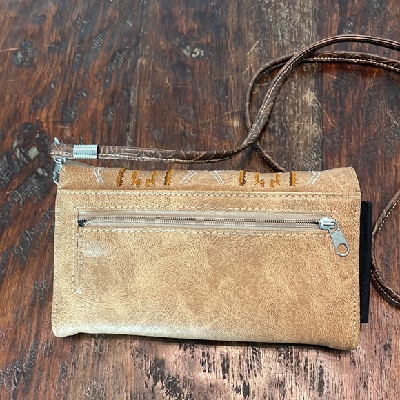 Wallet on a string - Picture 2 of 4